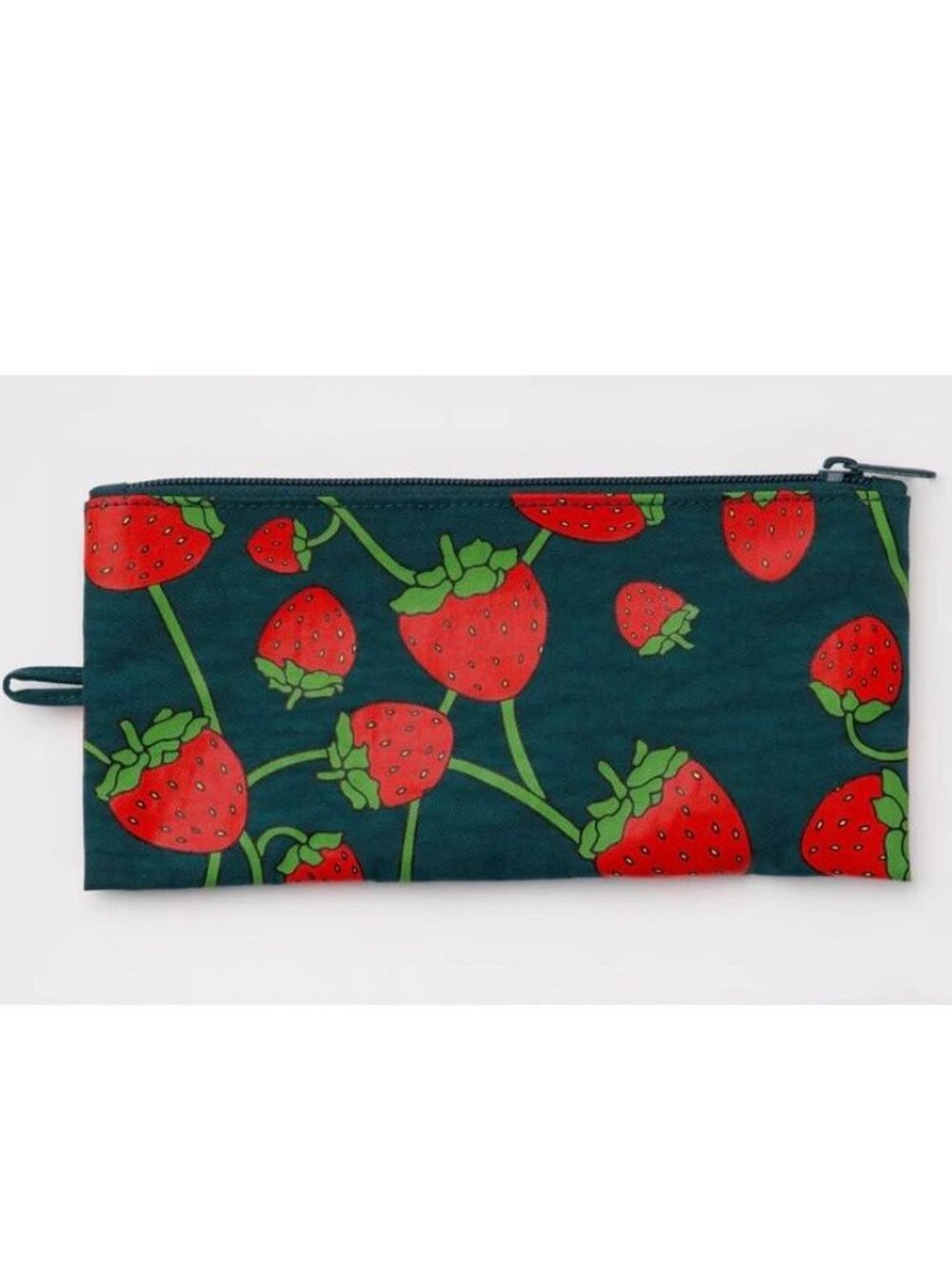 NWOT Baggu Medium Flat Pouch - Strawberries (Carrots & Berries)